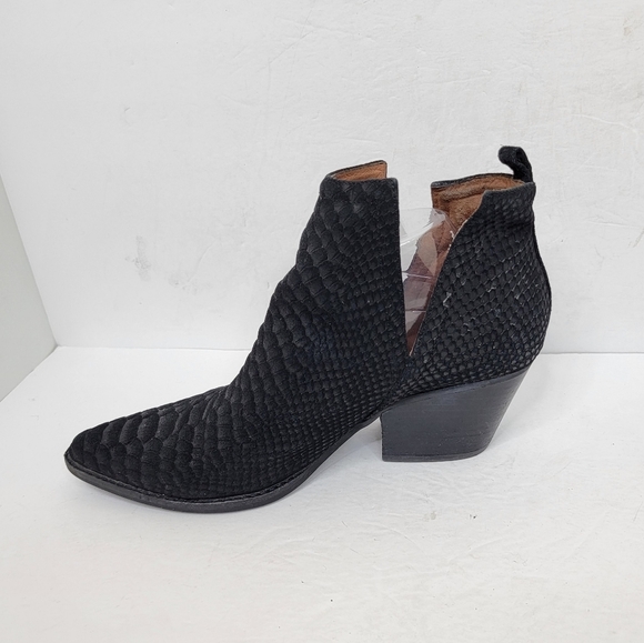 Jeffrey Campbell Bella Black Pointed Toe Leather Ankle Boots Size 10 - Picture 6 of 12